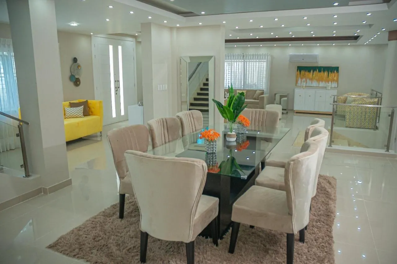 Villa Lara Santo Domingo
